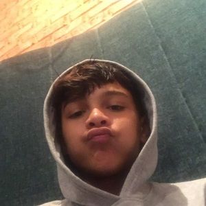 Meet your Posher, Felipe